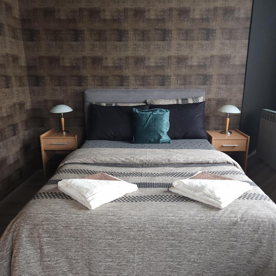 In Club Aparthotel Vrnjačka Banja Exteriör bild